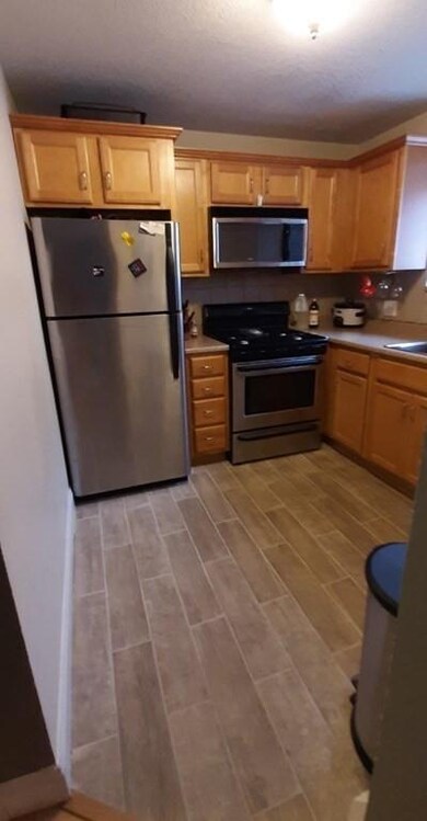 344 Beattie St unit B, Fall River, MA 02723 - photo 5