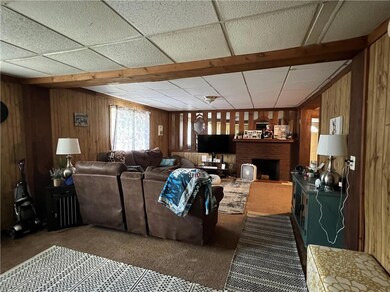 Front Unit Livingroom