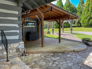 15445 Coventry Ln, Glade Spring, VA 24340 - photo 5