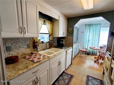 808 Oleander Cir, Sebastian, FL 32976 - photo 7