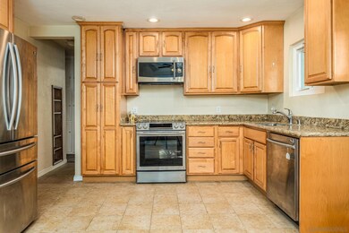 31231 Palimo Dr, Escondido, CA 92026 - photo 3