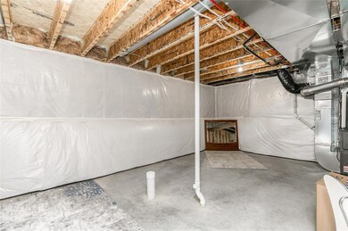 1903 Wycliffe Ct SW, Cedar Rapids, IA 52404 - photo 4