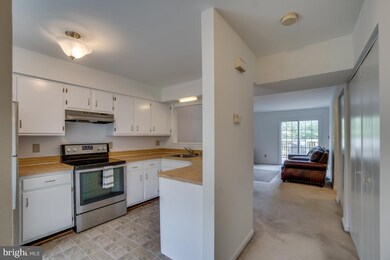 15360 Gunsmith Terrace, Woodbridge, VA 22191 - photo 4
