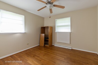 12266 W Lee Ave, Waukegan, IL 60085 - photo 4