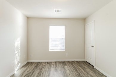 10311 Blue Wonder Ln, Houston, TX 77044 - photo 7