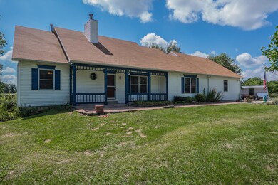 10800 E Walnut Dr Centralia MO-large-002