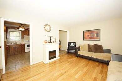 4613 Mason Dale Way, North Chesterfield, VA 23234 - photo 2