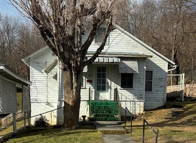 409 Maple Street
