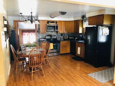 1388 Forbes St, North Tonawanda, NY 14120 - photo 4