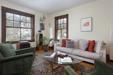 340 Lake Ave unit 2, Newton Highlands, MA 02461 - photo 2