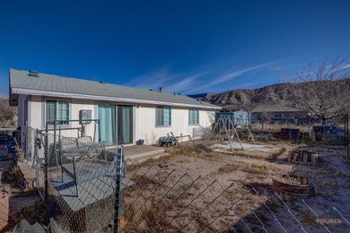 Front Exterior View 4
