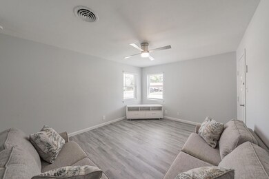 672 W Cedar St, Hurst, TX 76053 - photo 6