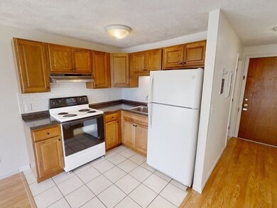 3 Karen Cir unit 6, Billerica, MA 01821 - photo 4