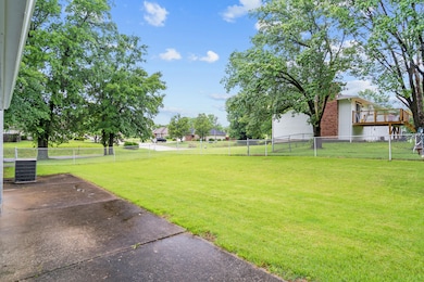 6001 e molly ln-31