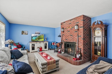 11 Yale St, Gardner, MA 01440 - photo 4