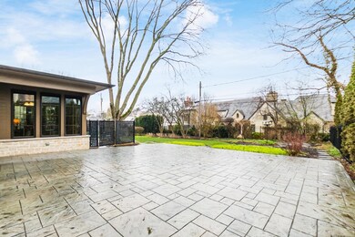 h_2137_Yorkshire_Rd-1004