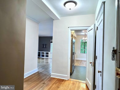 Denbigh Hall unit 210, Wilmington, DE 19806 - photo 3