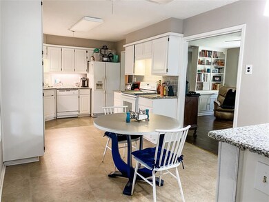 1128 Valentine St, Hurst, TX 76053 - photo 7