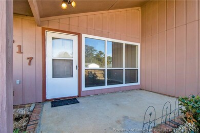 617 Missenburg Ct, Fayetteville, NC 28314 - photo 5