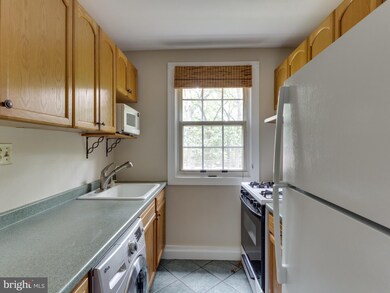 4312 2nd Rd N unit 2, Arlington, VA 22203 - photo 5