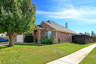 4000 Elmgreen Dr, Roanoke, TX 76262 - photo 2