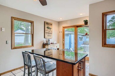 2608 Spruce Ct, Rolling Meadows, IL 60008 - photo 5