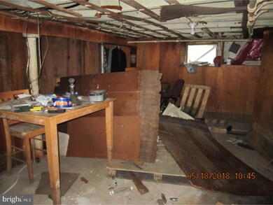 272 W Adams St, Paulsboro, NJ 08066 - photo 6