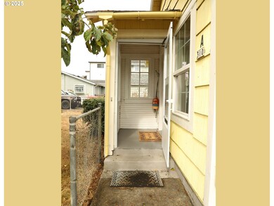 310 15th Ave, Seaside, OR 97138 - photo 3