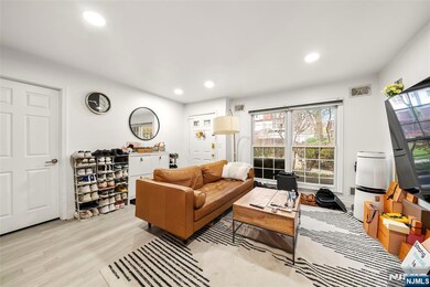 1420 Westgate Dr, Fort Lee, NJ 07024 - photo 4