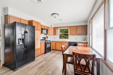 31 Jepson St, Fall River, MA 02723 - photo 4