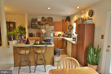 102 Victoria Square, Frederick, MD 21702 - photo 5