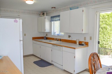 Bright Kitchen