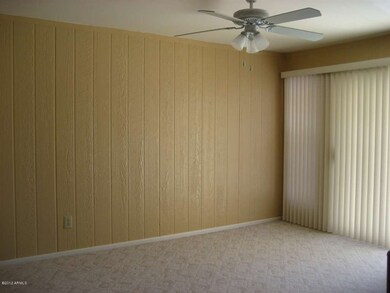 10219 W Ocotillo Dr, Sun City, AZ 85373 - photo 7