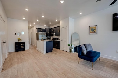 5122 Southwind St unit A, Houston, TX 77033 - photo 5