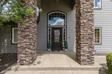 1037 Kensington Ct, Central Point, OR 97502 - photo 2