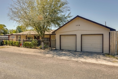 308 Regina Dr, Buda, TX 78610 - photo 3