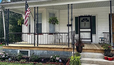 332 South St, Jim Thorpe, PA 18229 - photo 2