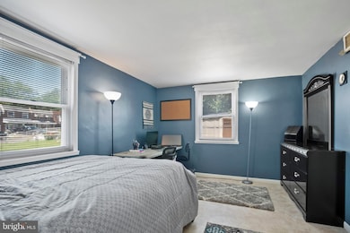 433 Shetland Rd, Darby, PA 19023 - photo 6