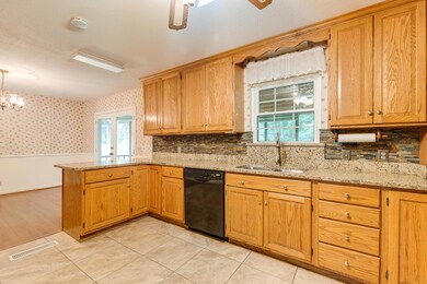 8705 Freida Ln-8