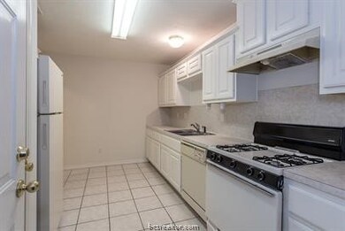 826 Avenue A, College Station, TX 77840 - photo 5