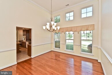 7401 Forests Edge Ct, Laurel, MD 20707 - photo 5