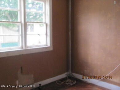 618 Main St, Moosic, PA 18507 - photo 4