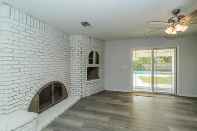 091421-1055-Laurel-Ln-Lemoore-CA-04