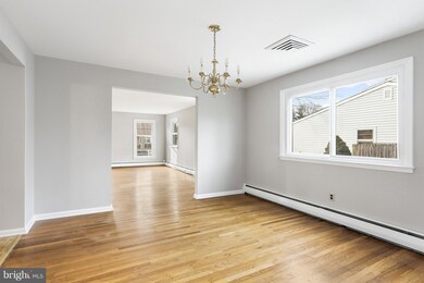 179 Rice Dr, Morrisville, PA 19067 - photo 5