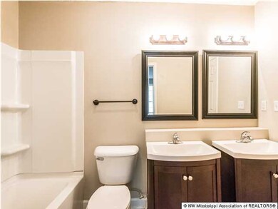 1323 Pontotoc St, Hernando, MS 38632 - photo 6