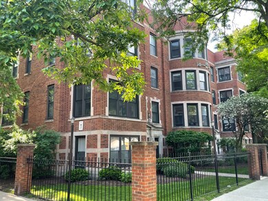 4121 N Sheridan Rd unit 1S, Chicago, IL 60613 - photo 2