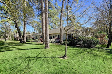 10047 Longmont Dr, Houston, TX 77042 - photo 3