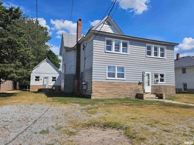 420 N Main St unit 5, Benton, IL 62812 - photo 2