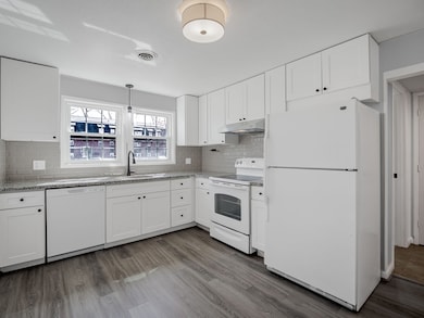 18 Constitution Way unit B, Methuen, MA 01844 - photo 4