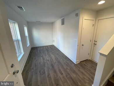 12 Mural Walk NE, Washington, DC 20011 - photo 5